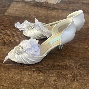 Betsy Johnson Shoes Sz 8